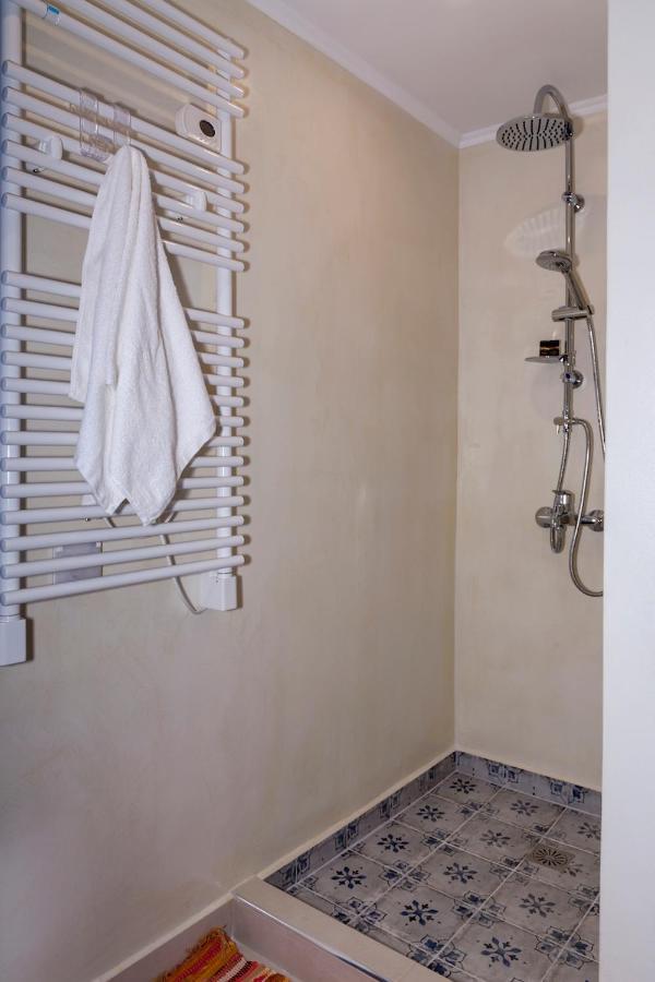 Blue And White Apartment Vipgreece Atena Exterior foto